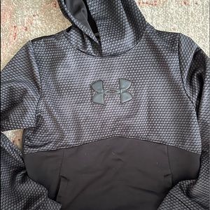 Boys lg under armour hoodie